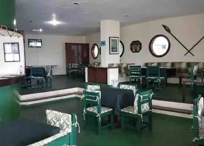 Flat Angra Inn 109